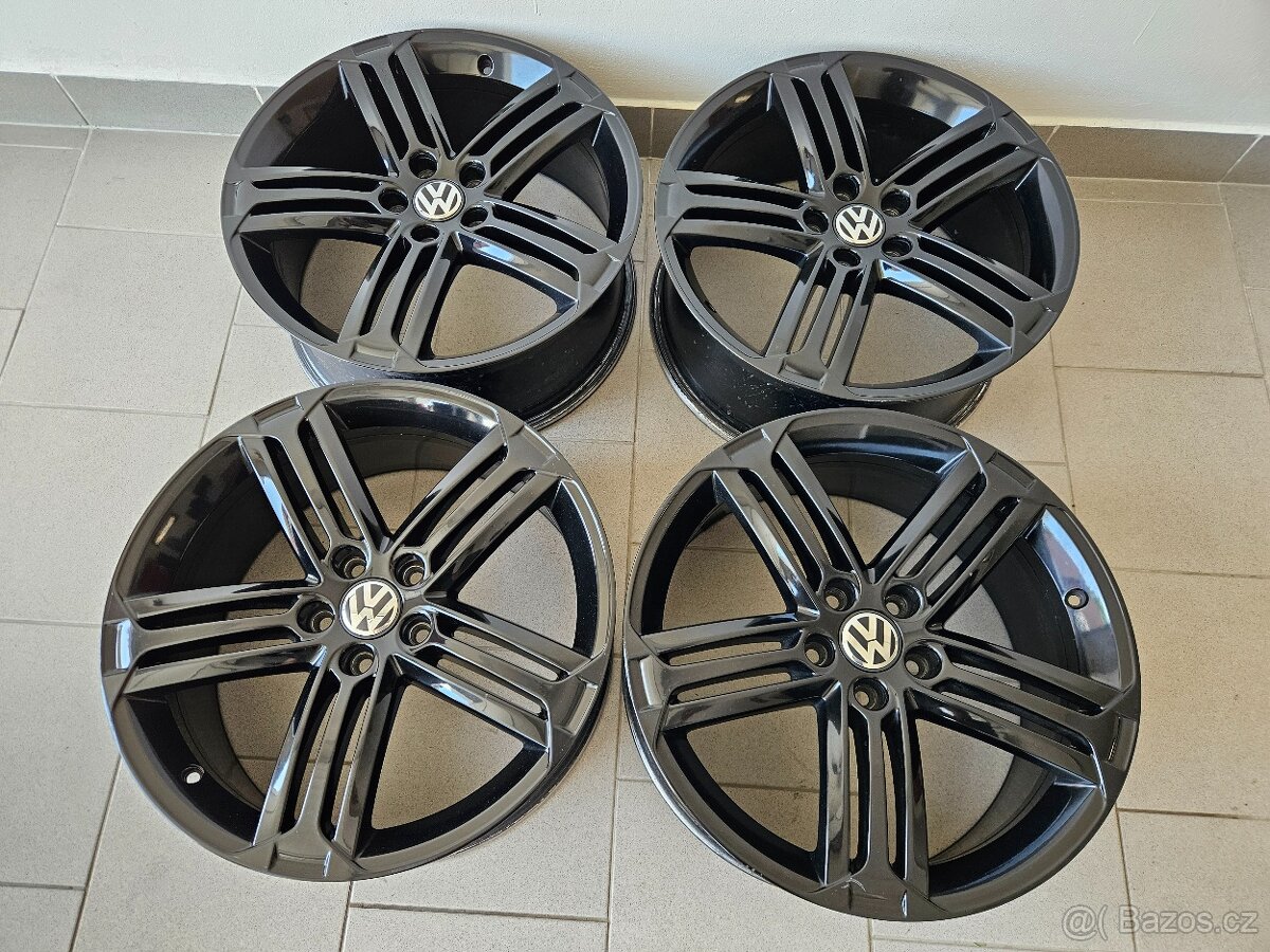 Orig. VW Golf R 5x112 19" - černé