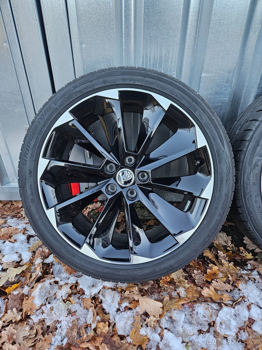 Nová letní alu kola Supernova 19" Škoda Superb 235/40 R19