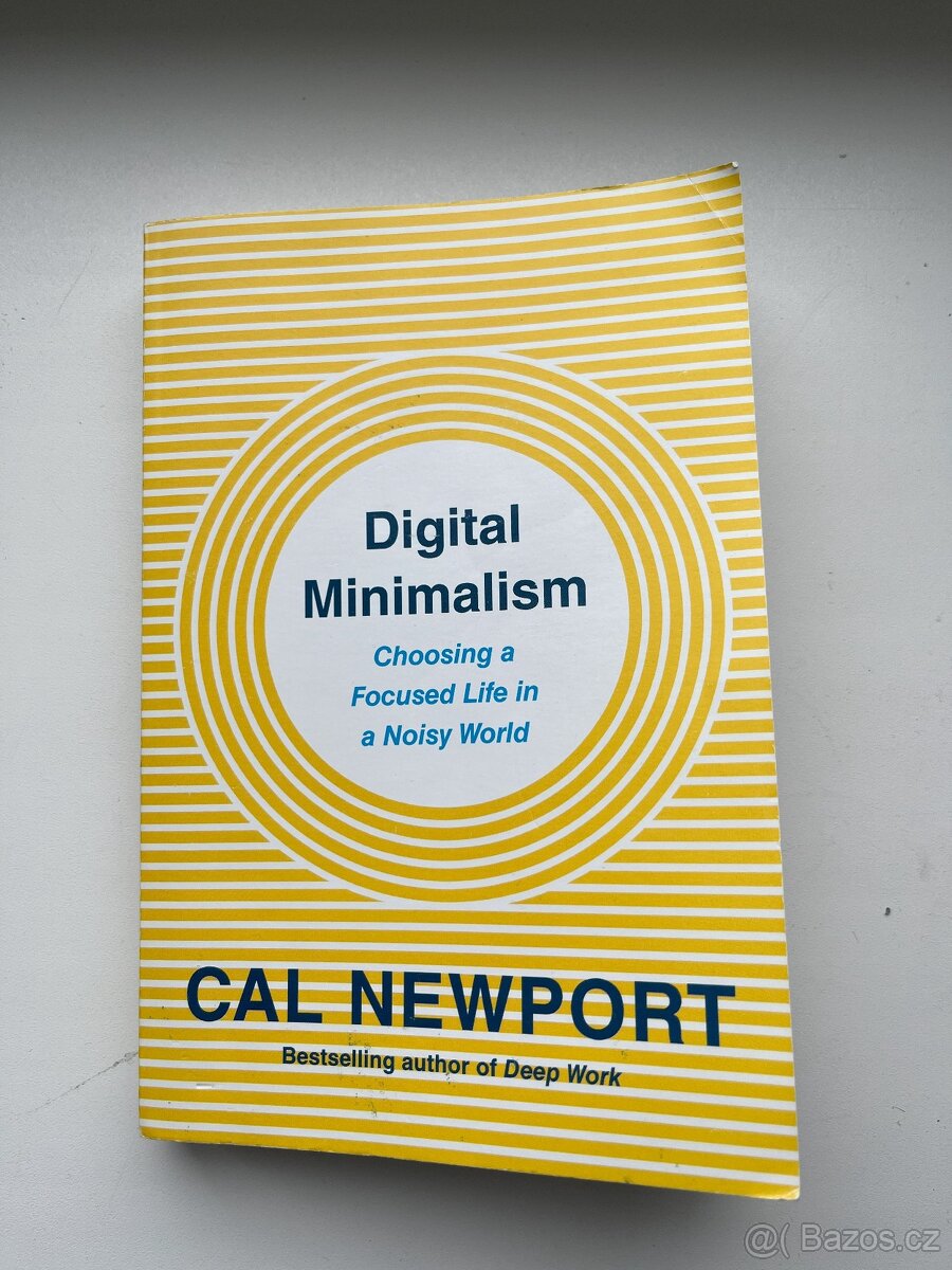 Kniha Digital Minimalism (Cal Newport) anglicky