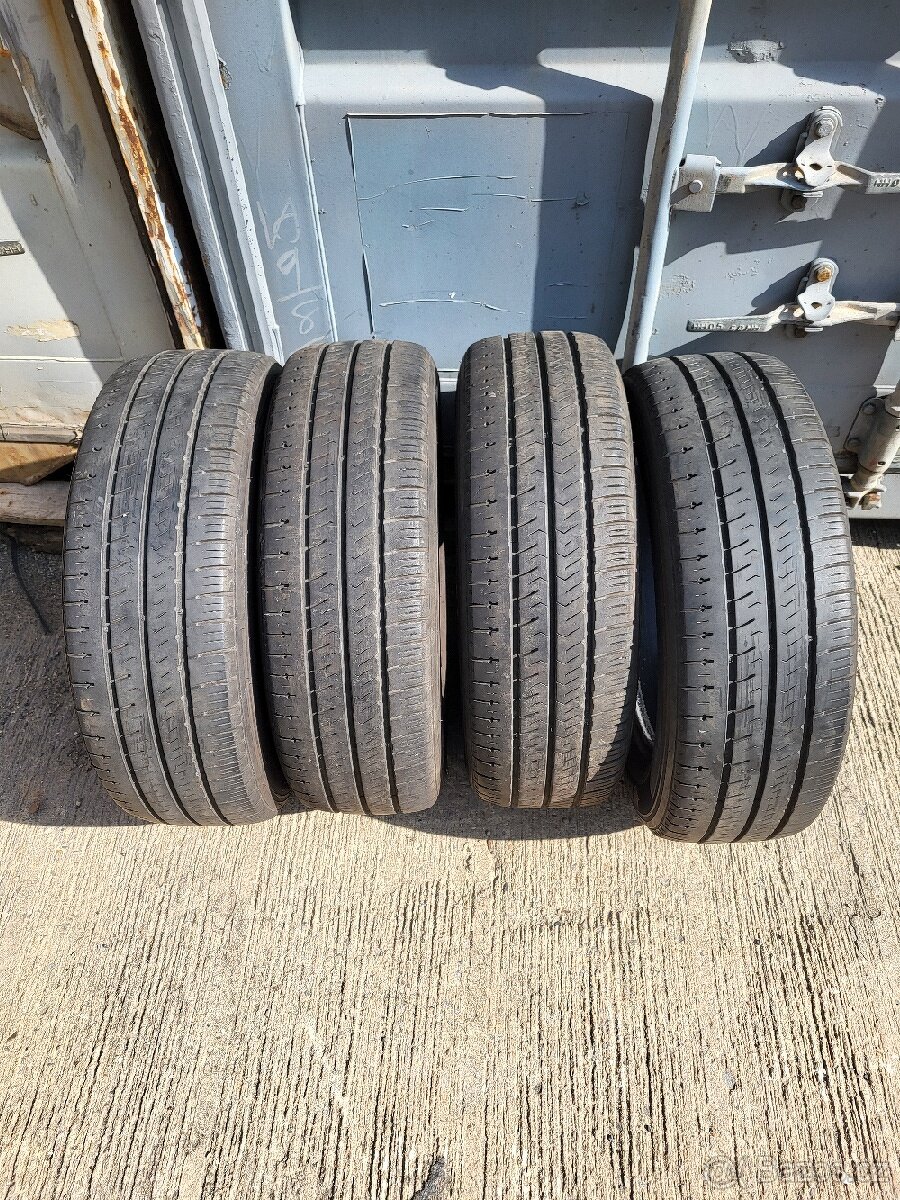 Letní pneu Hankook RA-28, 205/65R16C