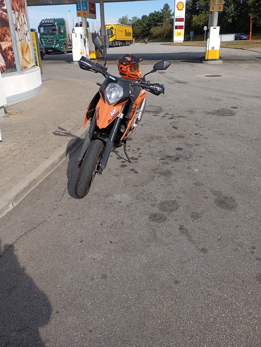 KTM 690 supermoto 2007