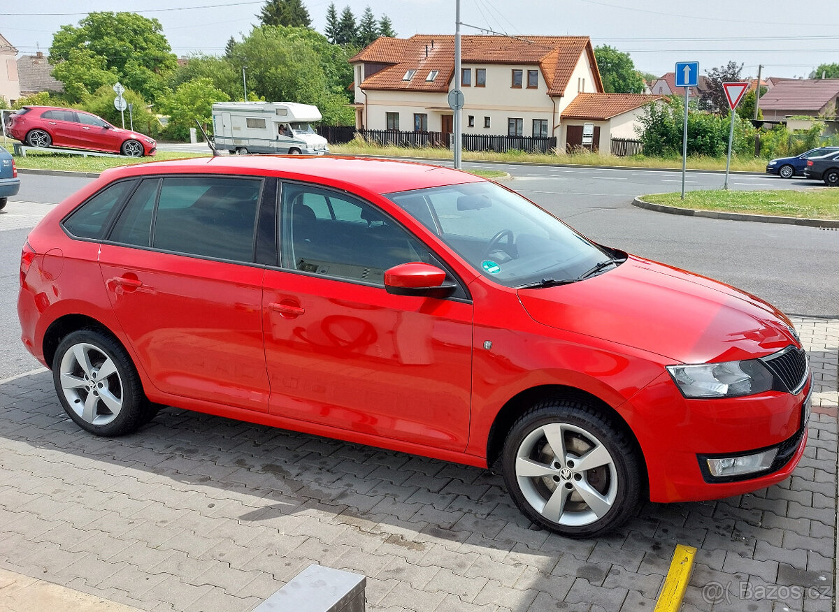 Škoda Rapid 1.2 Tsi 77kw Spaceback r.v. 2015, servisní kniha