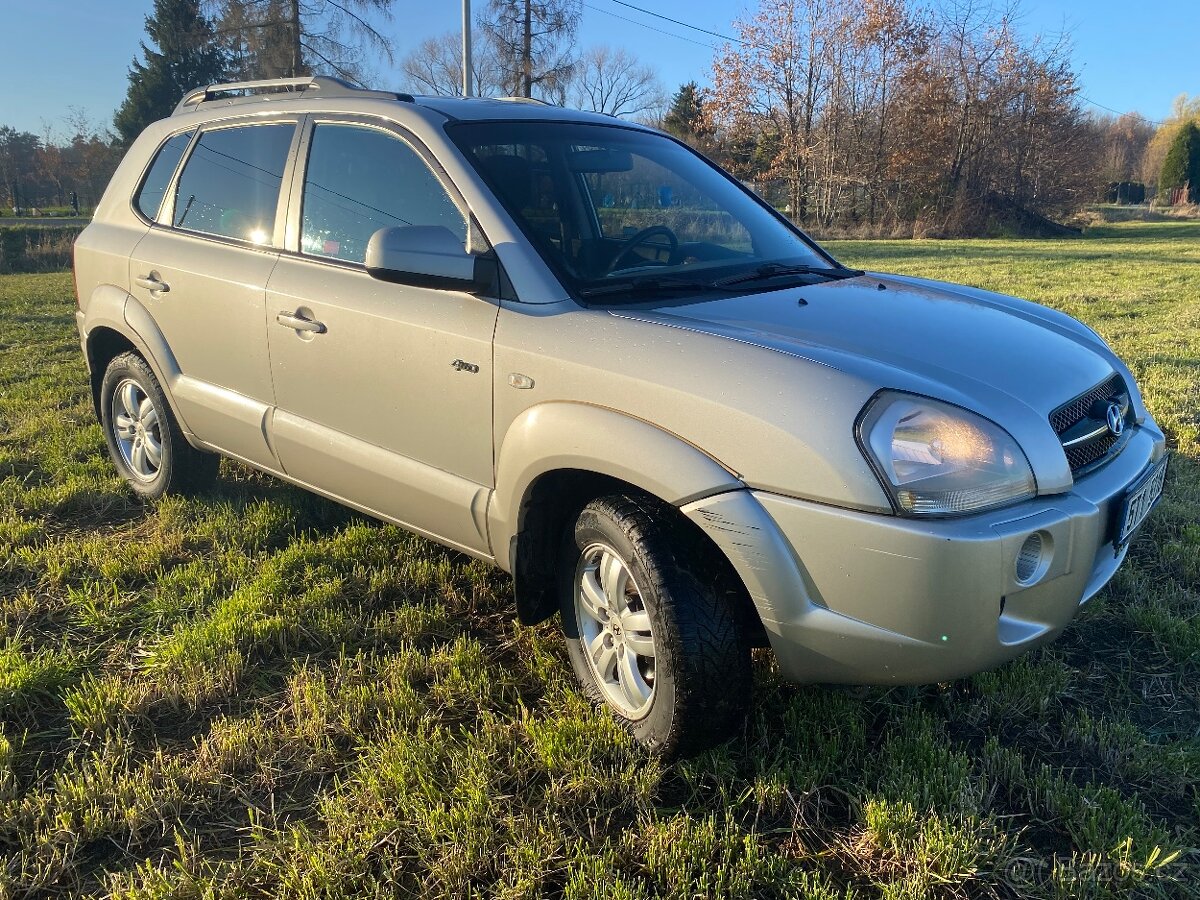 HYUNDAI TUCSON 2.0 CRDI 103 KW 4X4 ROK 2007