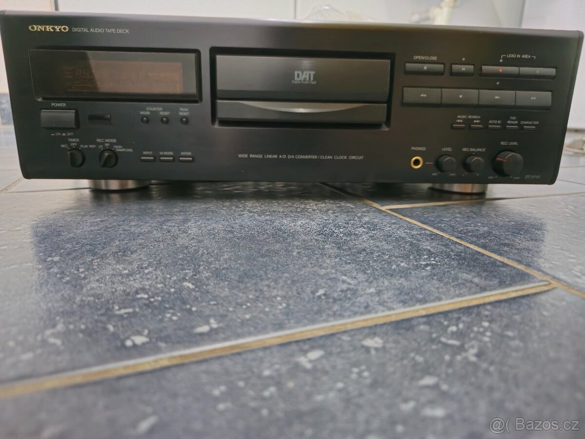 ONKYO DT-2710 Digital audio tape deck recorder