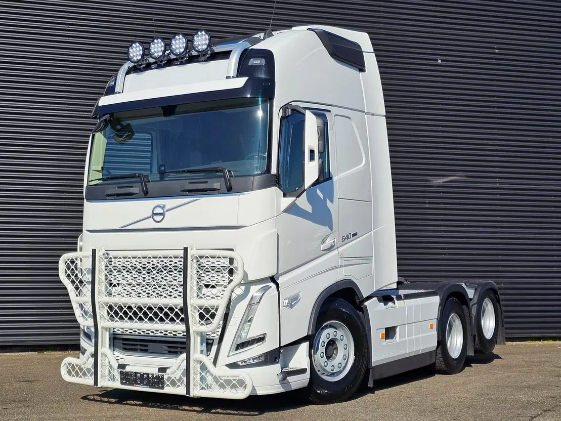 Volvo FH 540 6x4 / Full air / 312tkm / Retarder