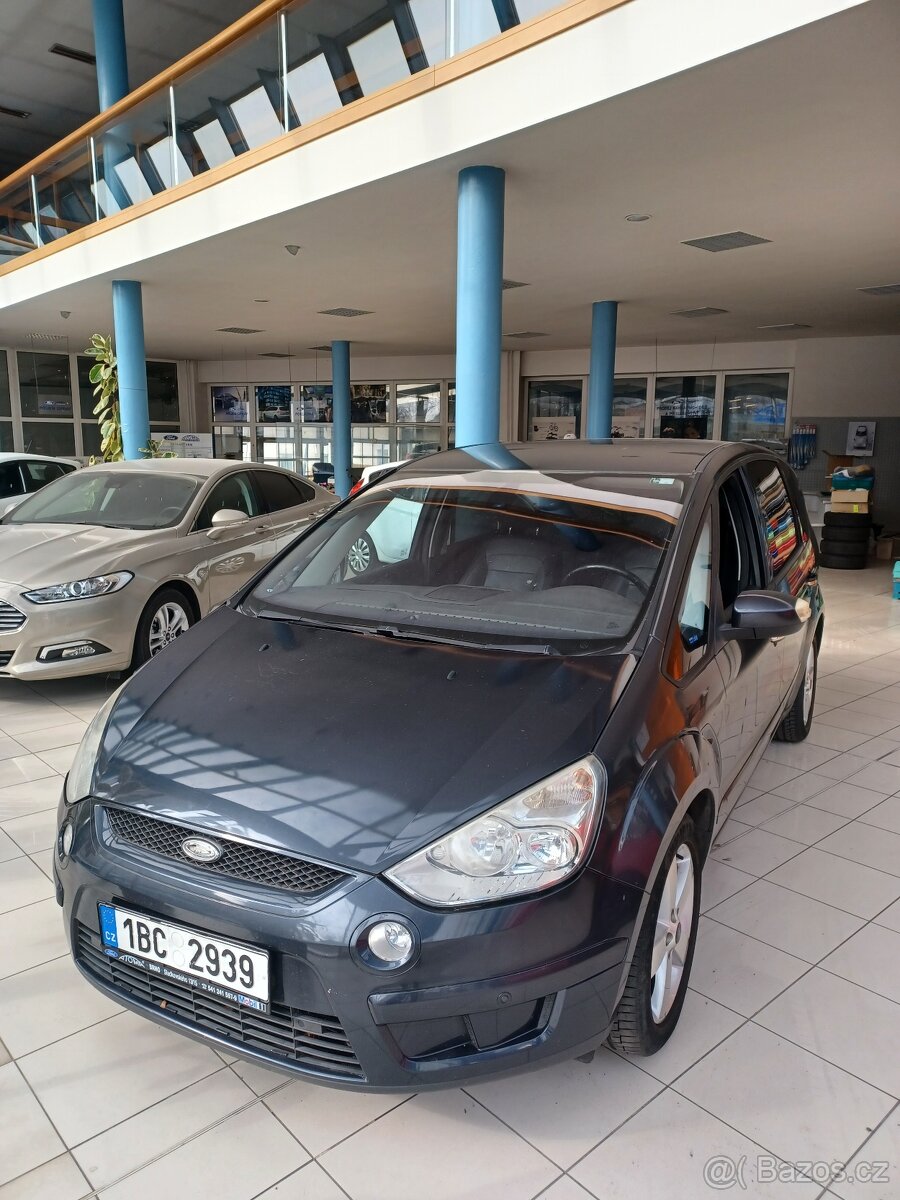 Prodám Ford S-max pravidelný servis