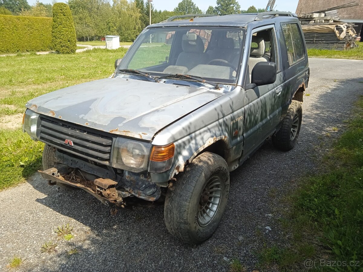 Mitsubishi Pajero  2.5TD