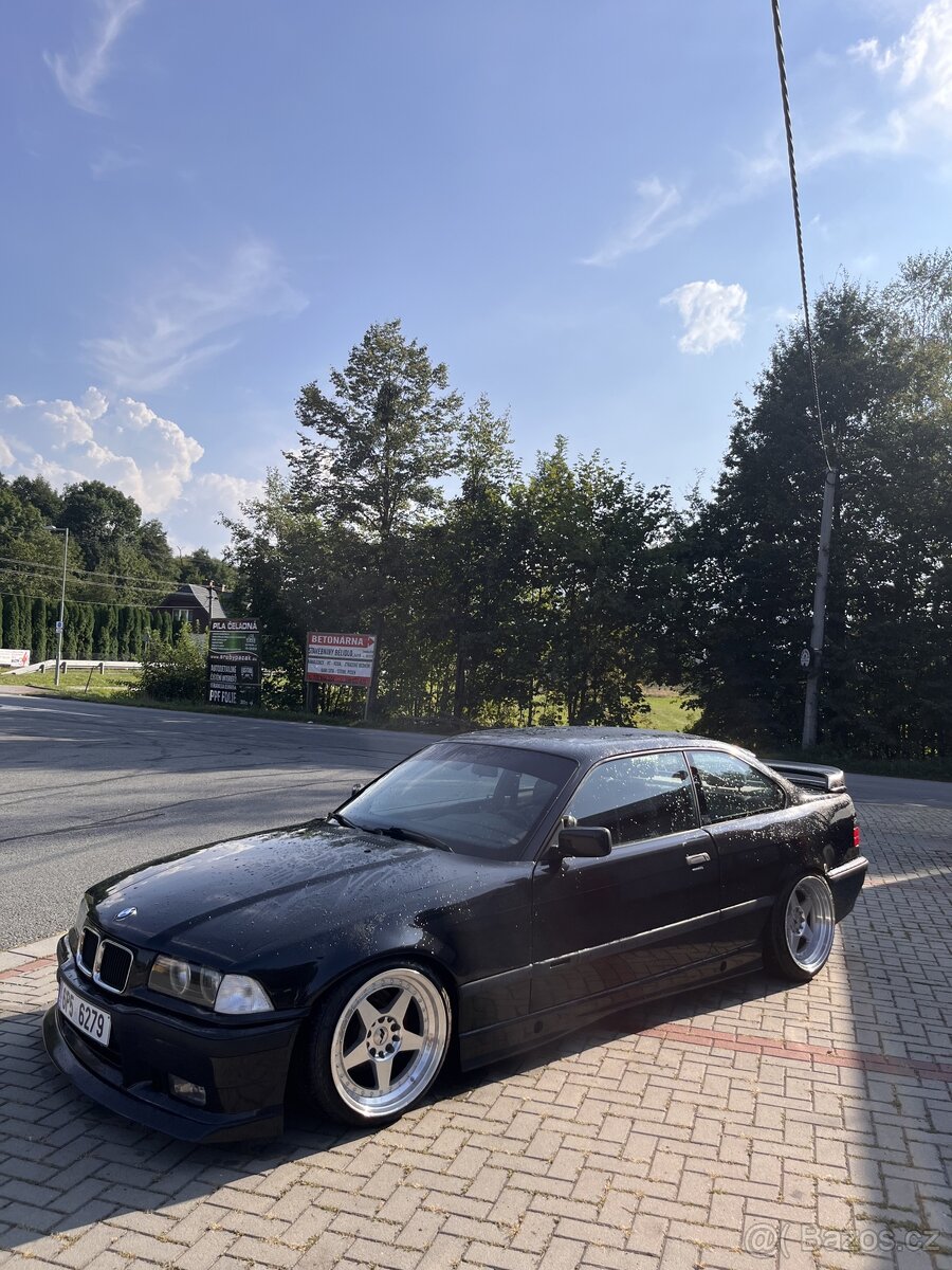 Bmw e36 Coupe 318is - m42