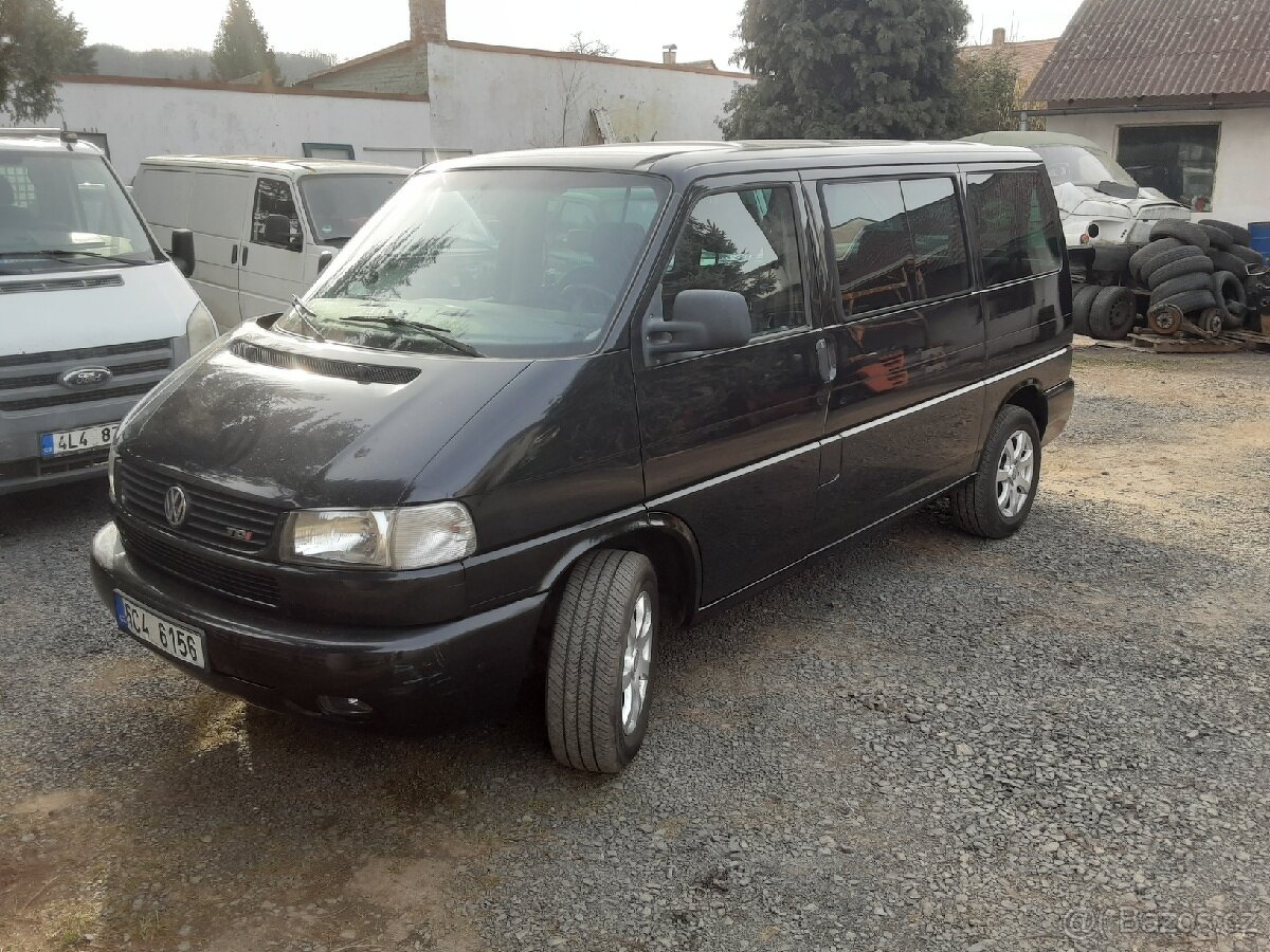 VW T4 Caravelle 2.5 tdi krátká 111 kW 7míst