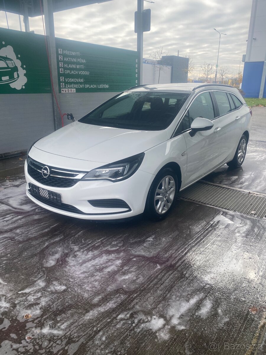 Opel Astra sport tourier 1.6 CDTI NAVI DPH