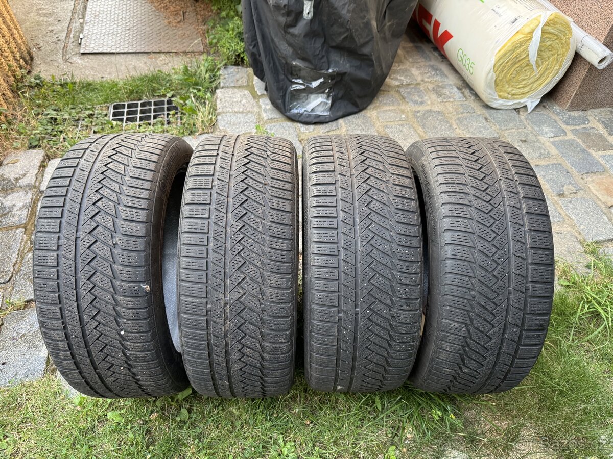 235/45 r 18 Zimní pneu Superb III 500 Kč / ks