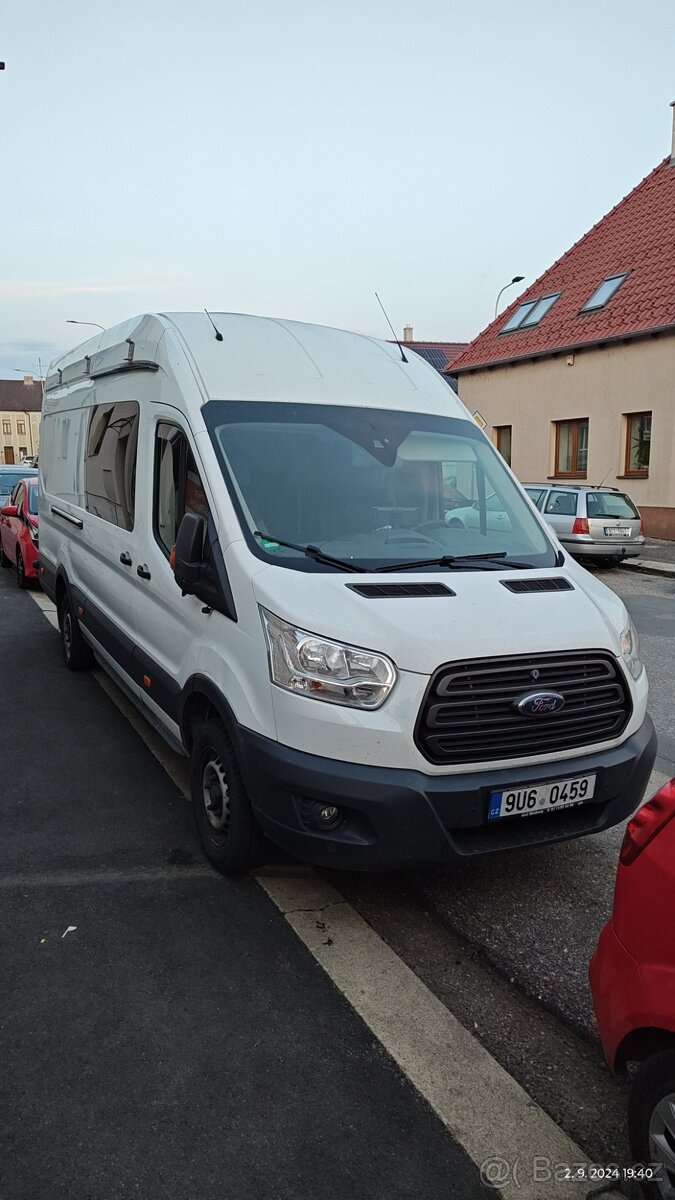 Obytný ford transit / jízda 5/ spaní 5 / vaření sprcha