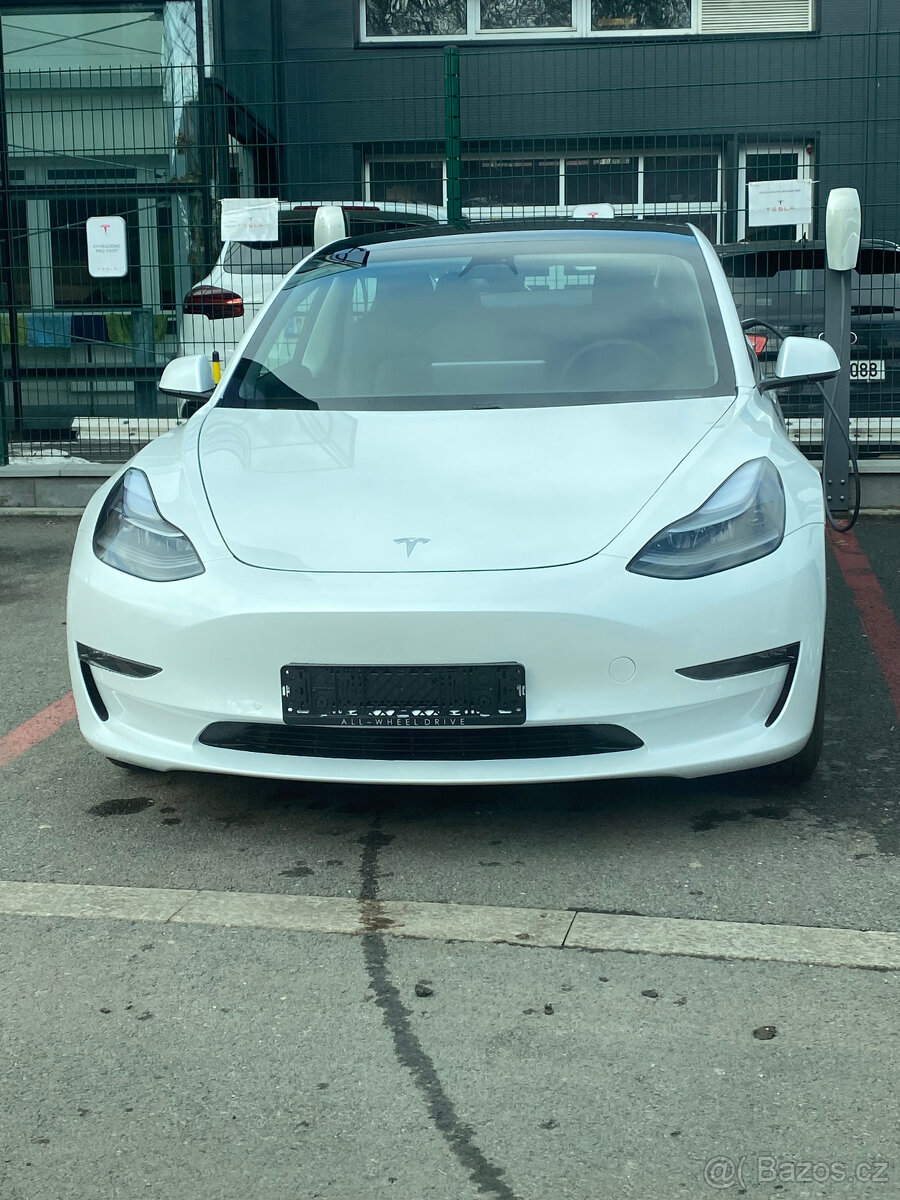 Tesla model 3 – long range