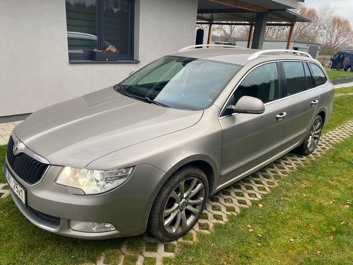 Škoda Superb kombi 2.0TDI 4x4 125kw