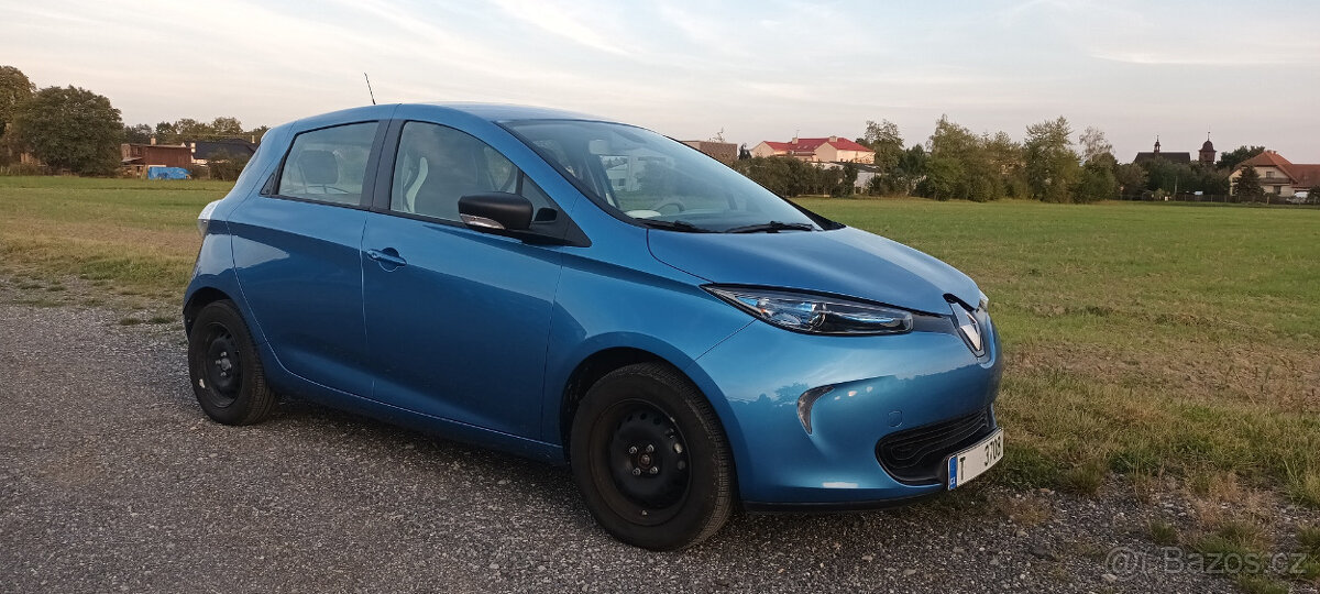 Renault Zoe 41kWh baterie, dojezd 200-320km,