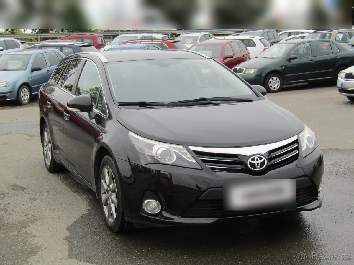 Toyota Avensis 2.0 ,  91 kW nafta, 2012