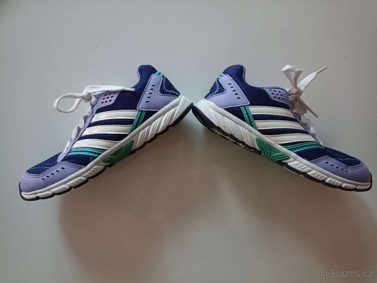 Dívčí tenisky Adidas - vel.32