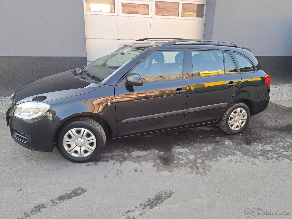 Fabia II 1.4i  16V COMBI  r.10 97000km-GARANCE,PĚKNÁ,