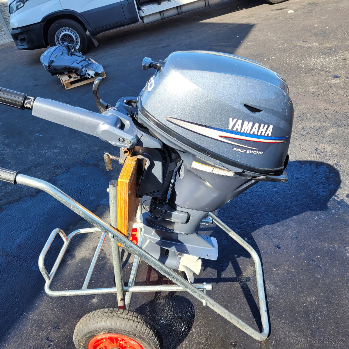 LODNI ZAVESNY MOTOR YAMAHA 20 4 TAKT