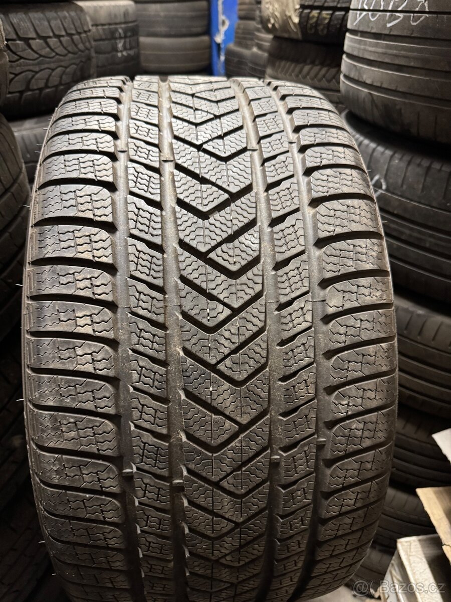 315/30 r21 PIRELLI WINTER 1 kus