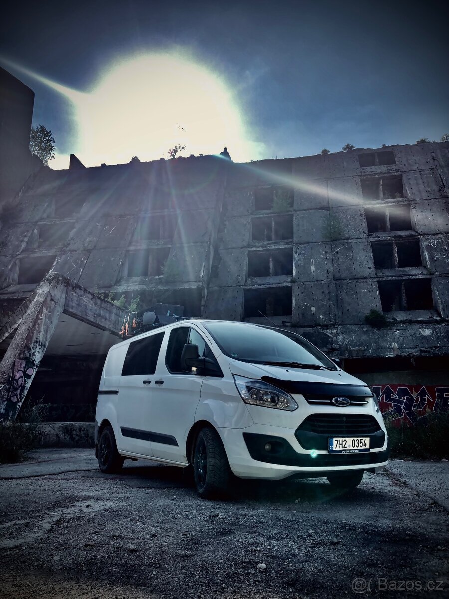 Obytná dodavka Ford Transit custom 2.2 tdci 92kw