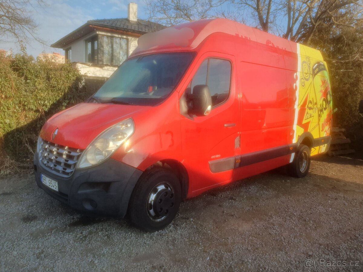 RENAULT MASTER , DVOJMONTÁŽ DO 3,5TUNY, VADA MOTORU