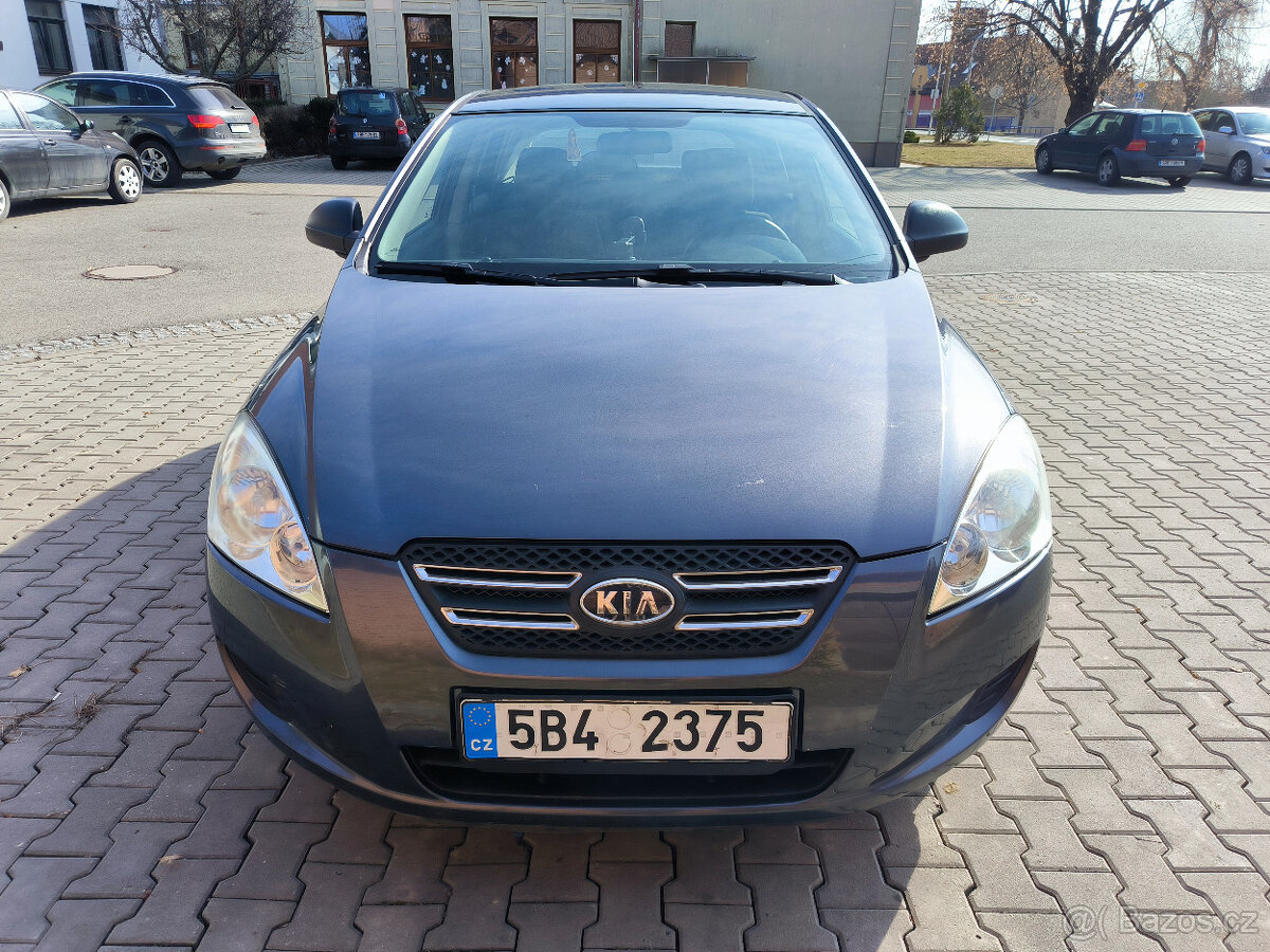 Kia Ceed 2008 1.4 benzín 80kW