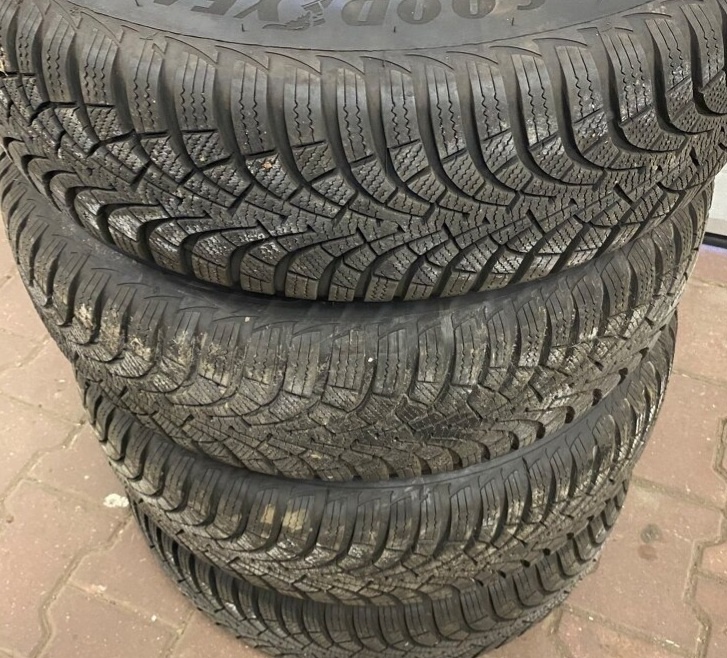 Prodam 4x krásné pneu 195/65 Goodyear vzorek jako nový cca 7