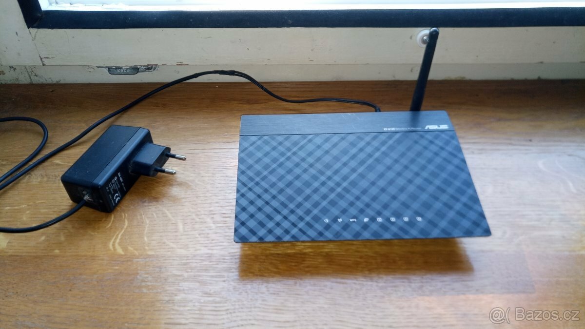 Wifi router Asus RT-N10E