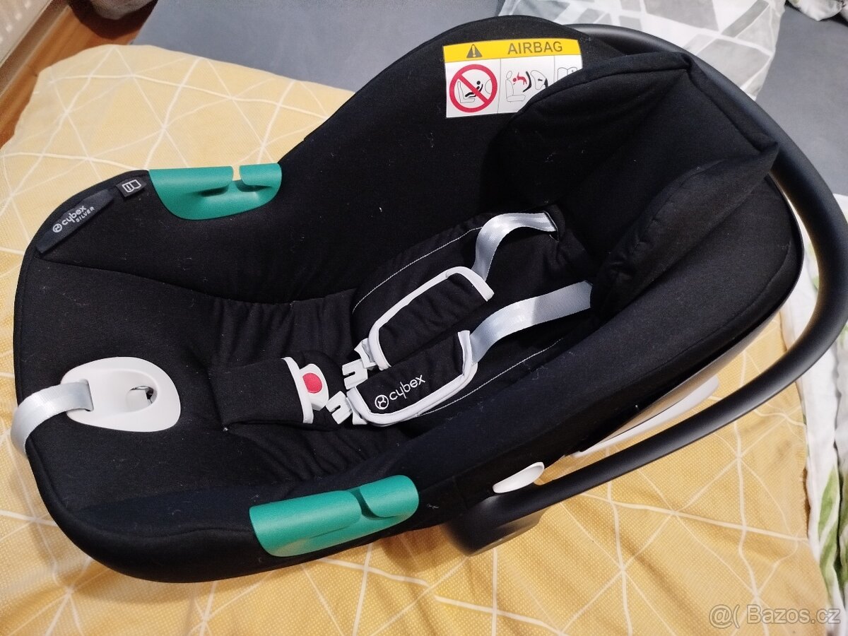 Autosedačka Cybex Aton B2 + základna