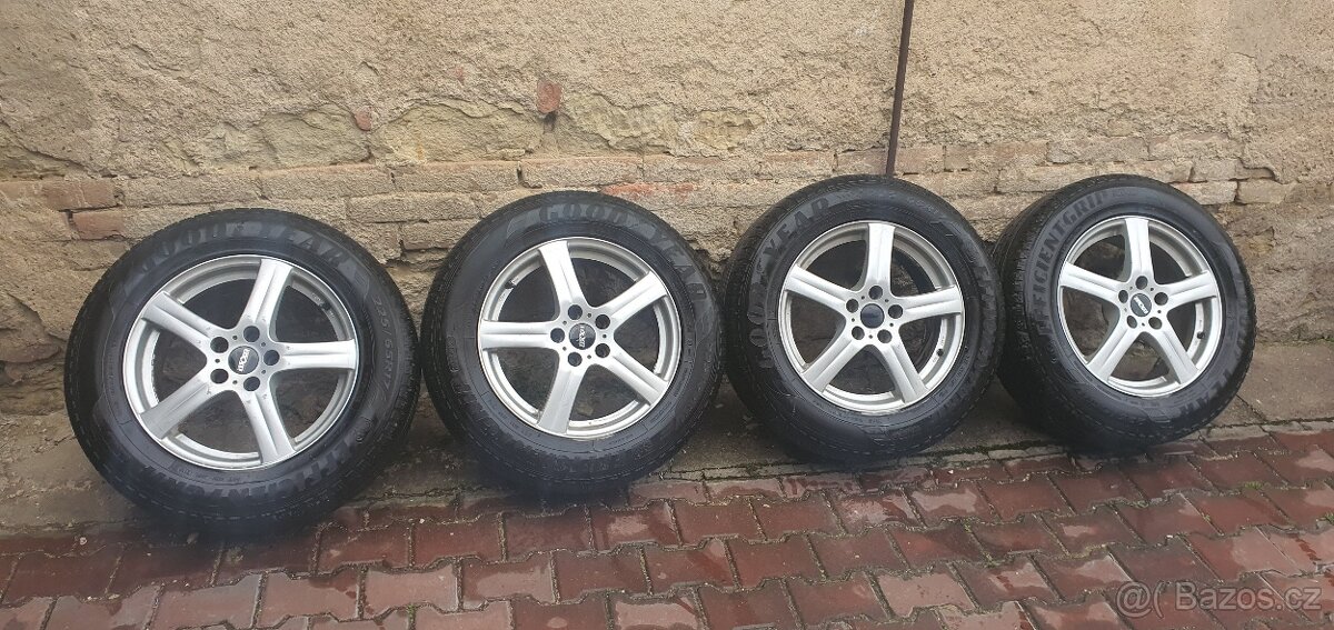 Sada alu kol 5x114,3 s pneu 225/65 R17