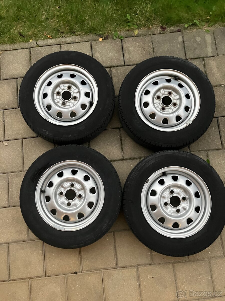 Škoda Felicia 165/70 R13 - disky, komplet kola