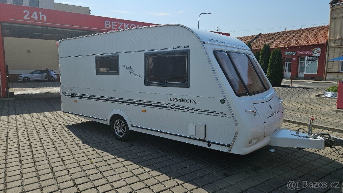 Karavan Compass Omega 482, rok 2005