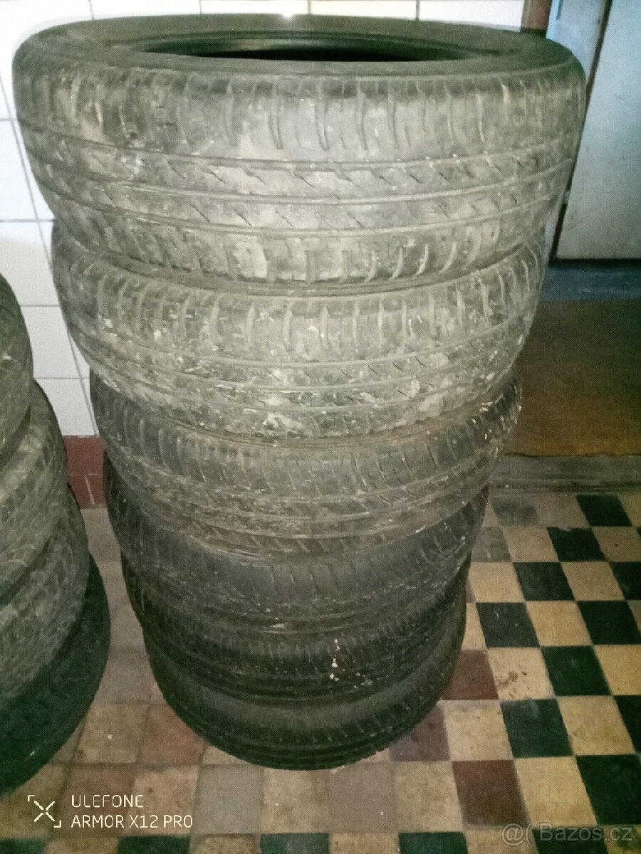 Letní pneu 165/70 R14