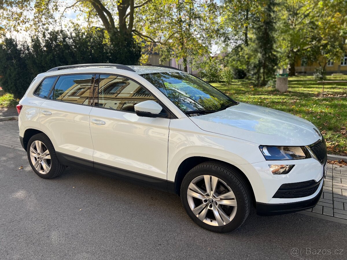 Škoda Karoq 1,5 tsi 110kW, LED, vyhřev sedadel a skla, TOP