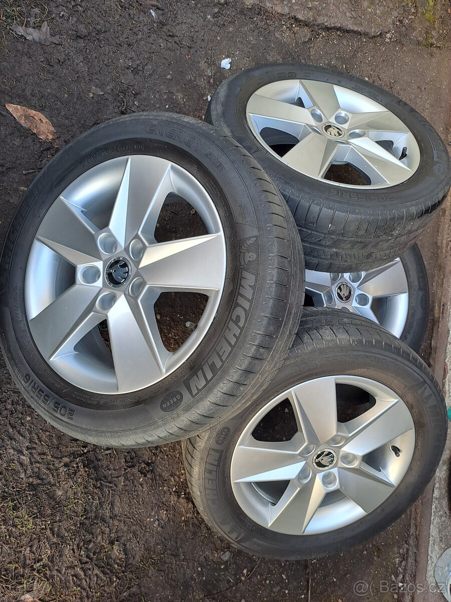 Alu kola 5x112 originál Škoda Octavia III 205/55 R16