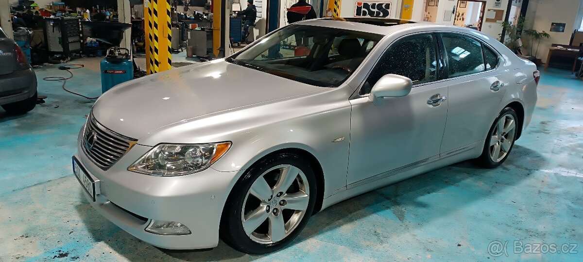 LEXUS LS-460