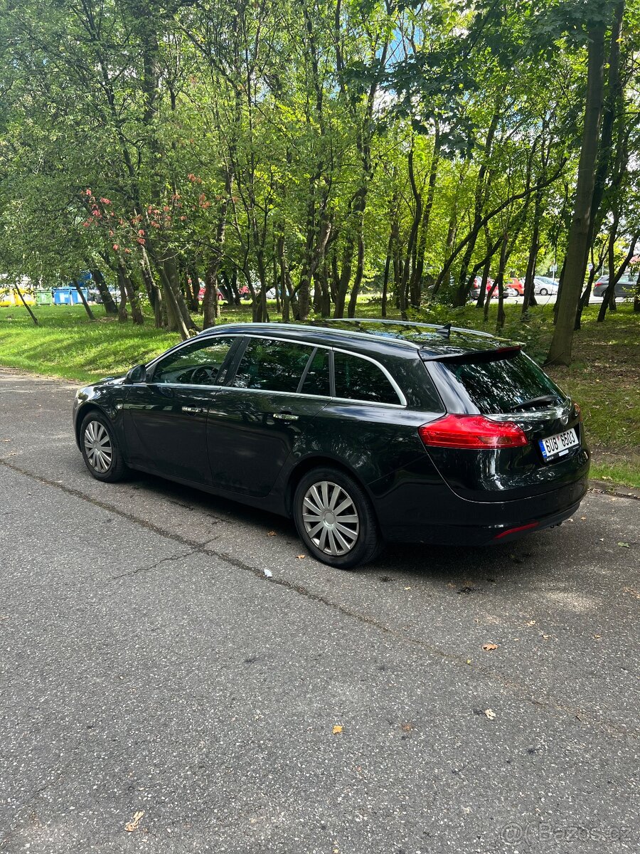 Opel Insignia 2D 118kw najeto 179 tisíc km