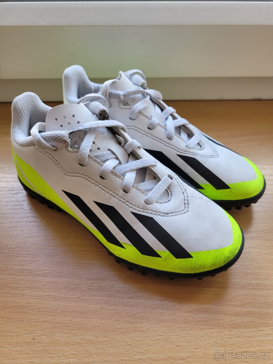 Dětské kopačky Adidas vel.32- turfy