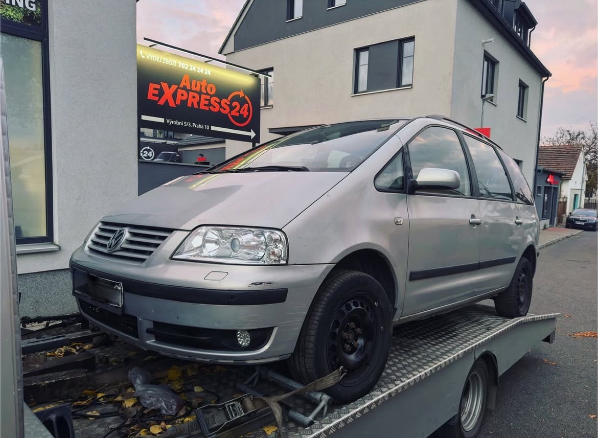 Vůz na náhradní díly VW Sharan 7M r.v. 2003 AUY FPE LA7W