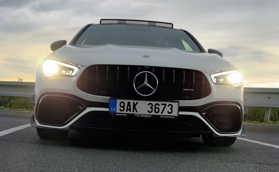 Mercedes-Benz CLA 45S AMG + záruka + Akrapovič