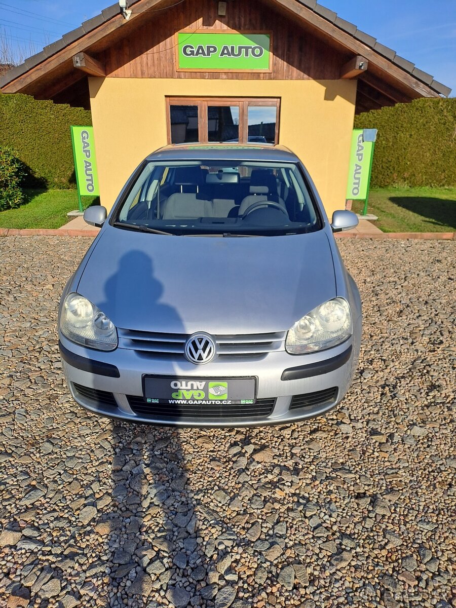 Volkswagen Golf 1.6i 75kW