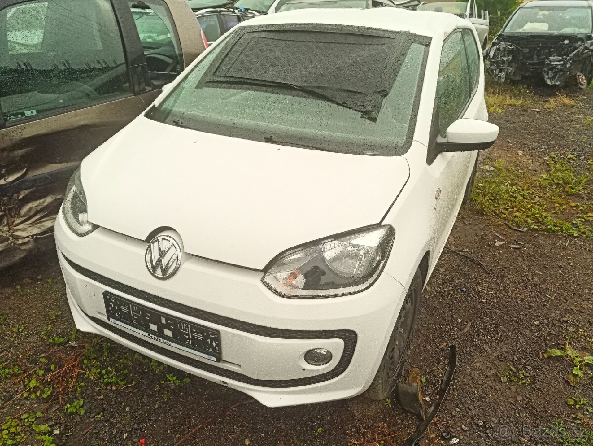 Volkswagen UP 1.0 MPI najeto pouze 20 000