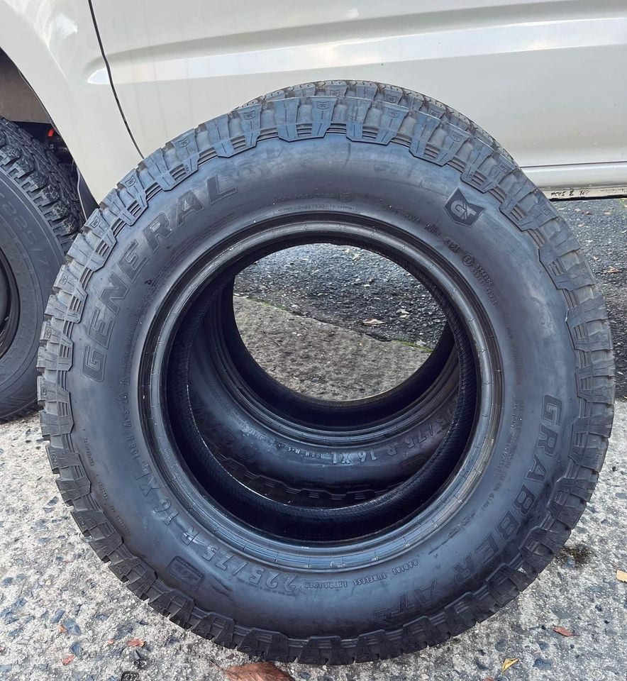 GENERAL GRABBER AT3 225/75 R16 108H XL M+S