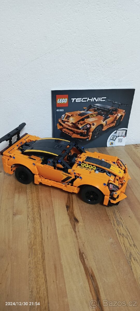 LEGO Technic 42093 Chevrolet Corvette ZR1