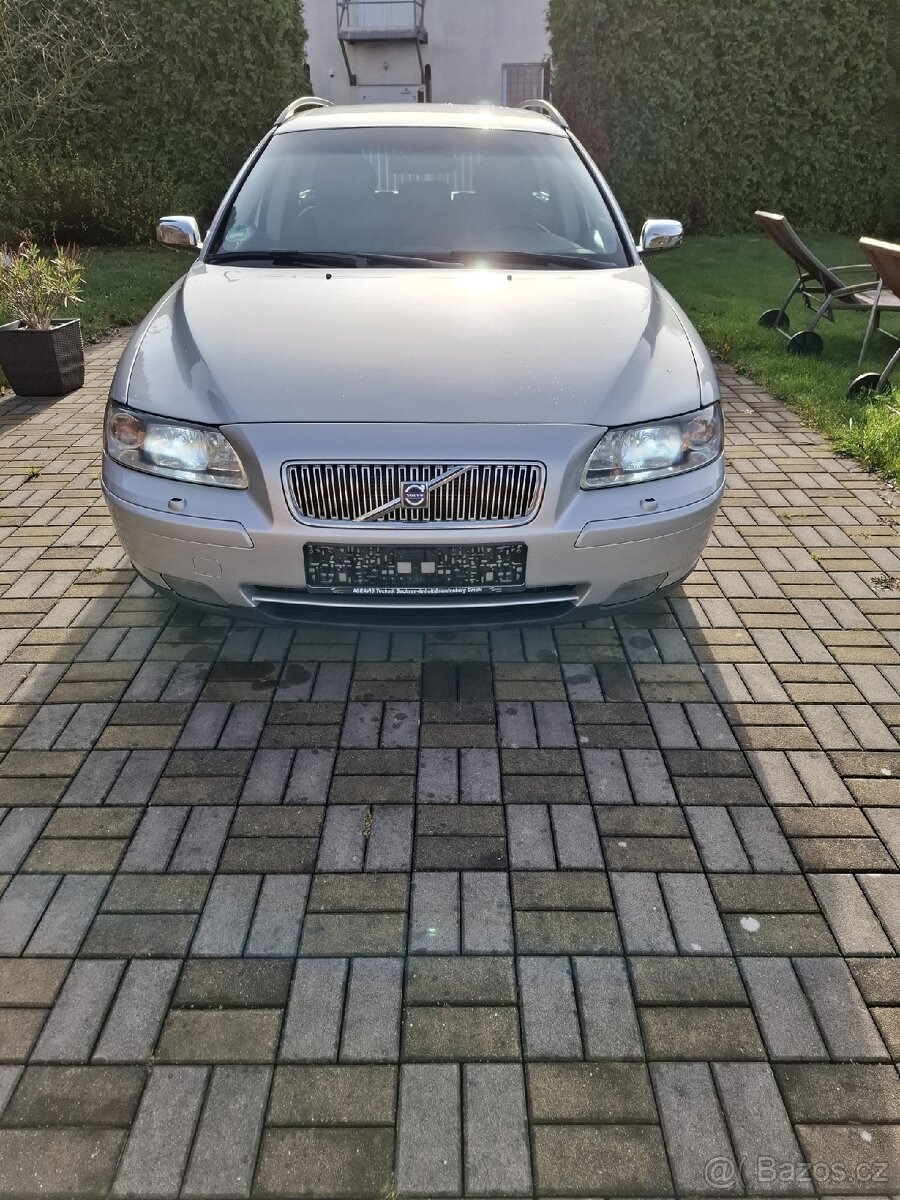 Volvo v70