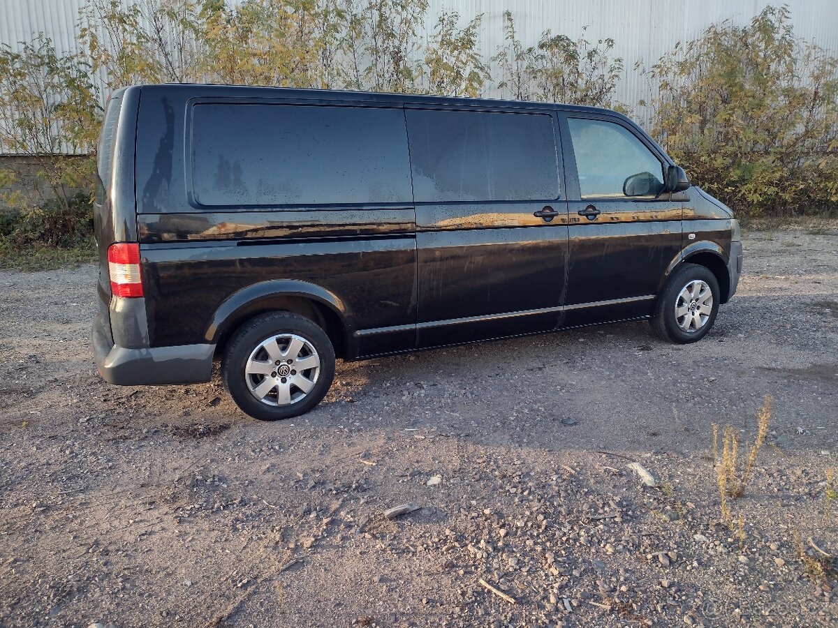 Volkswagen Transporter T5 2.0TDI