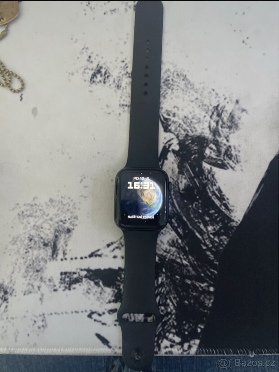 Apple Watch SE 44mm Aluminium