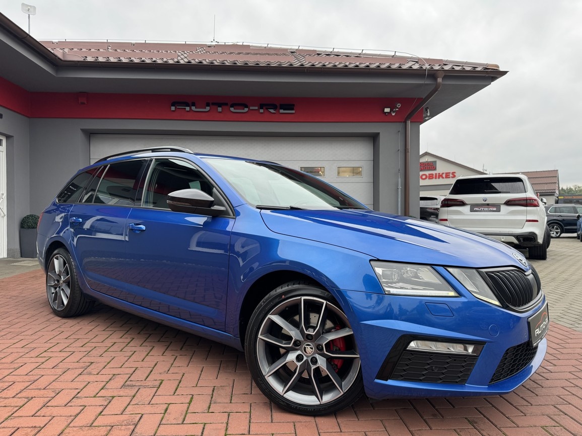 Škoda Octavia RS 2.0TDi Full LED Navi Panorama Alcantara