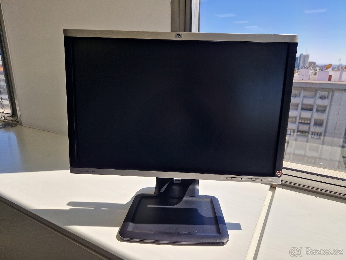 LCD Monitor HP 22" LA2205WG